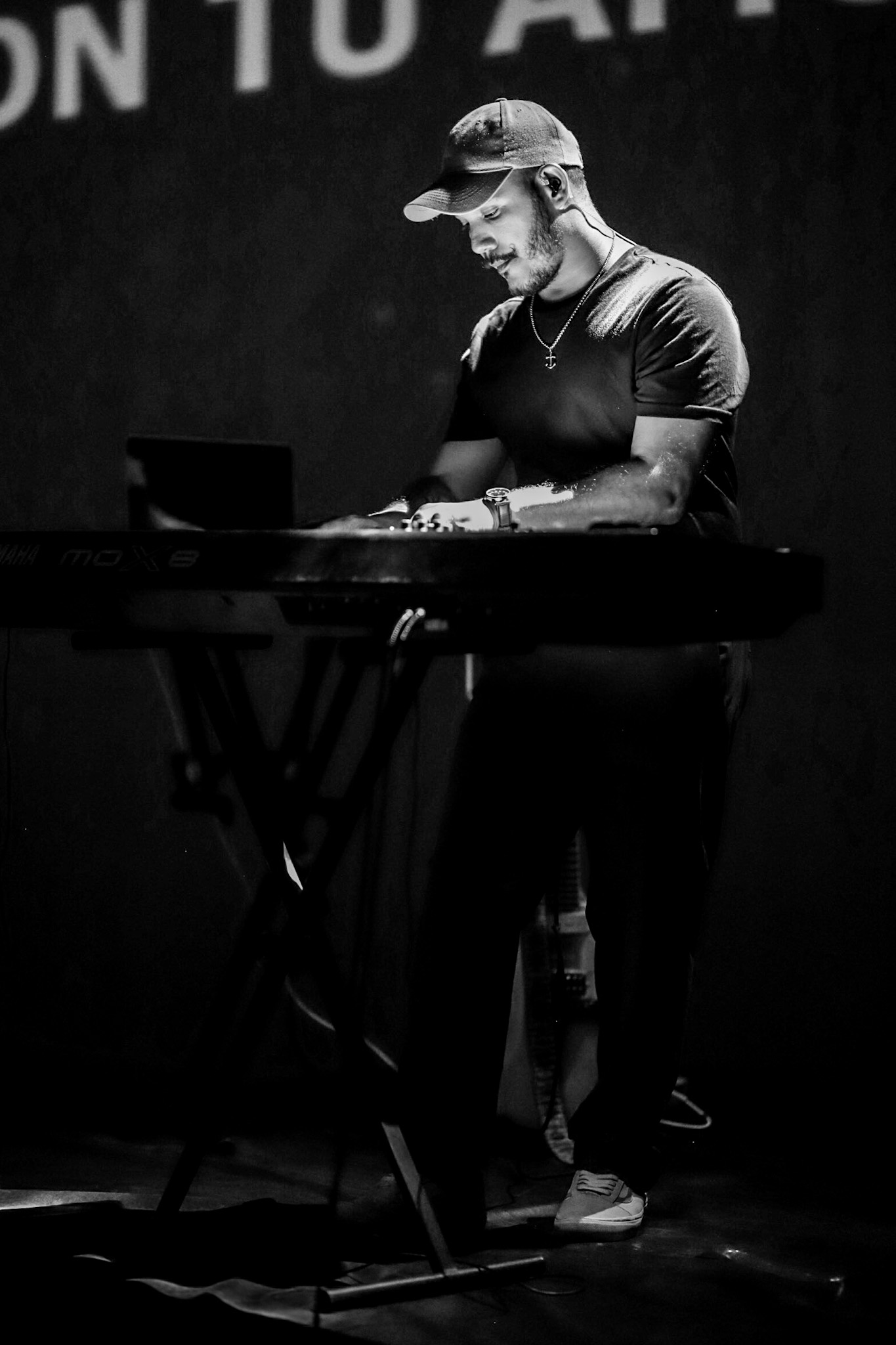 Víctor Salcedo en el escenario